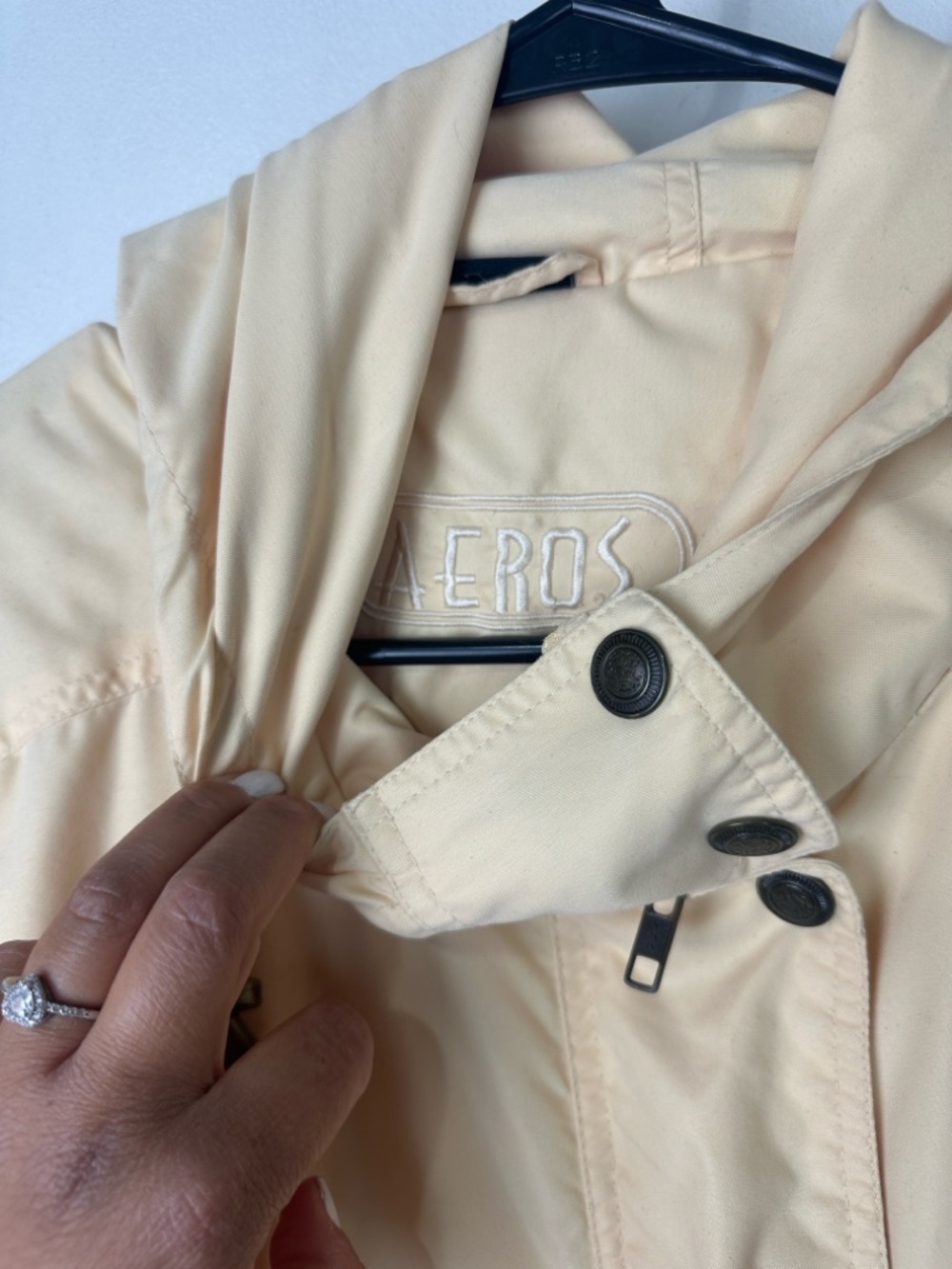 AEROS PASTEL YELLOW WOMANS VINTAGE WINDBREAKER - Picture 2 of 6